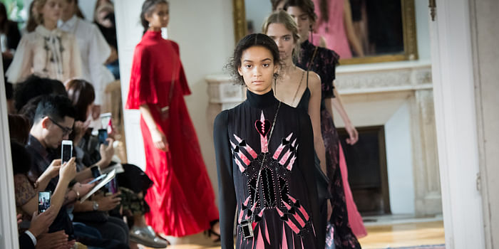 Paris Fashion Week: 10 Best Looks From Valentino Spring 2017