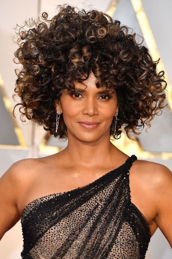28 Celebrity Curly Hairstyles We Love