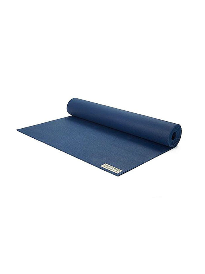 The Best Yoga Mats For Comfort And Zero Slips According To 8 Yogis