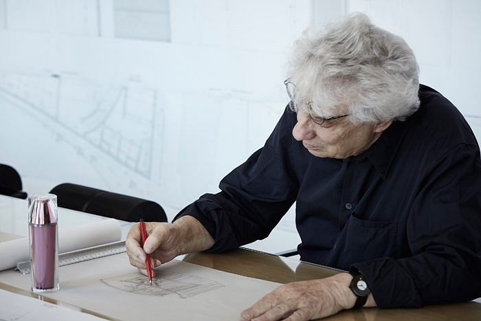 Mario Botta designing the Archisculpture for La Prairie