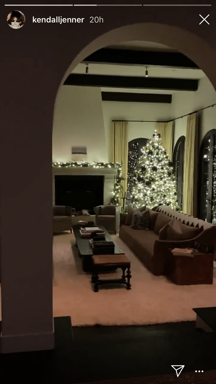 Kendall Jenner Gave A Tour Of All The Christmas Decor In Her $8.5M Beverly Hills Mansion