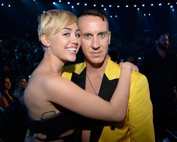 miley-cyrus-and-jeremy-scott-attend-the-2014-mtv-video-news-photo-1585319326
