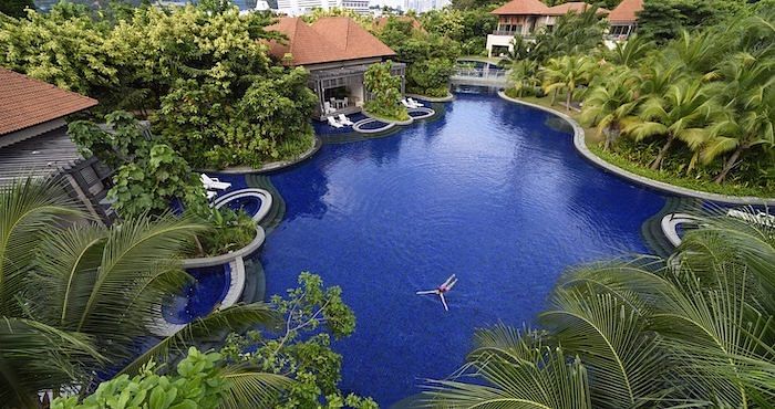 Planning a getaway? Here Are 9 Staycation Offers In Singapore To Consider