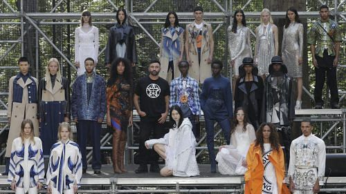 Riccardo Tisci’s Spring 2021 Burberry Show Offers a Collision of Fashion and Art