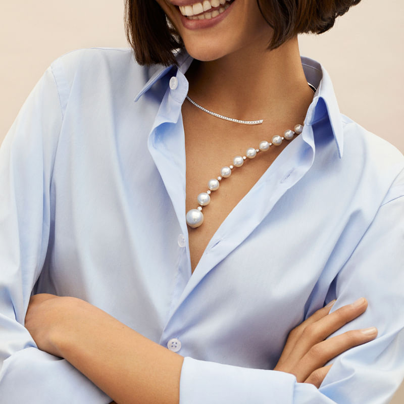 Boucheron's Signature - Perles Question Mark necklace
