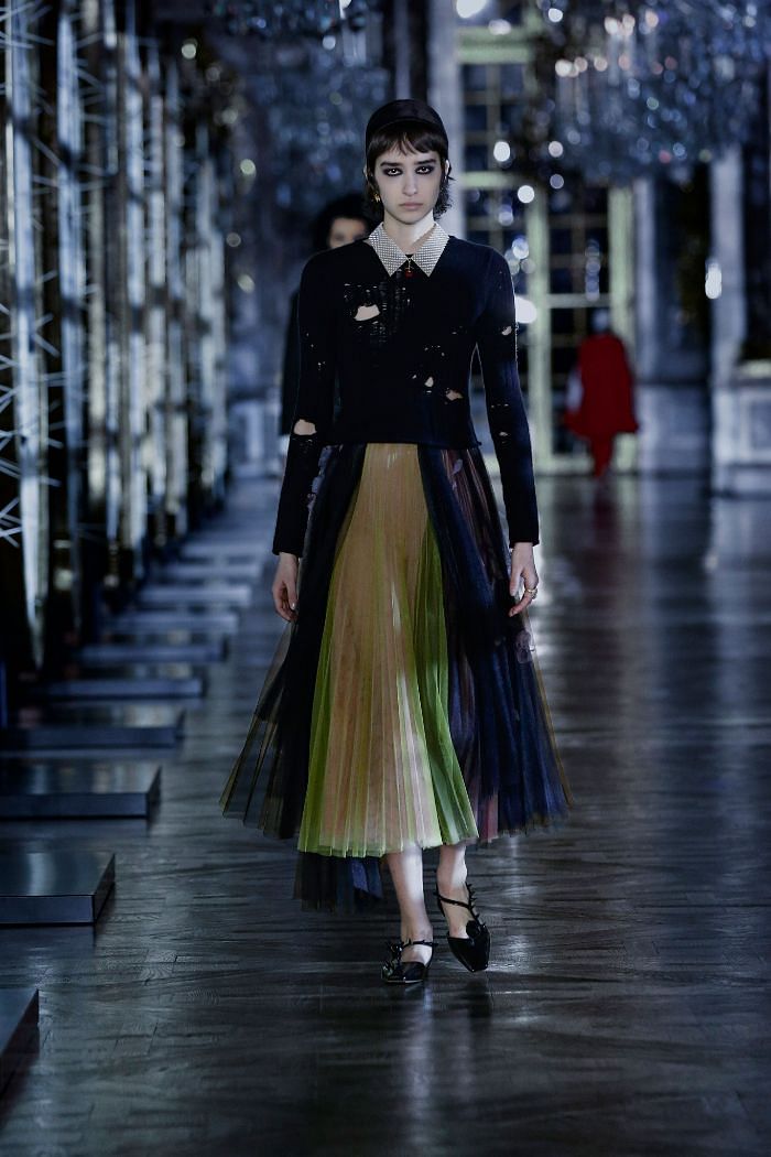 Dior Fall/Winter 2021 Fashion Show Photos and Review