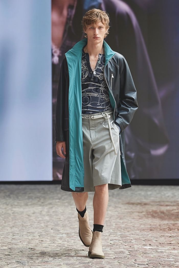 Hermès Menswear Spring 2022 Collection Is a Breeze - SatisFashion Uganda