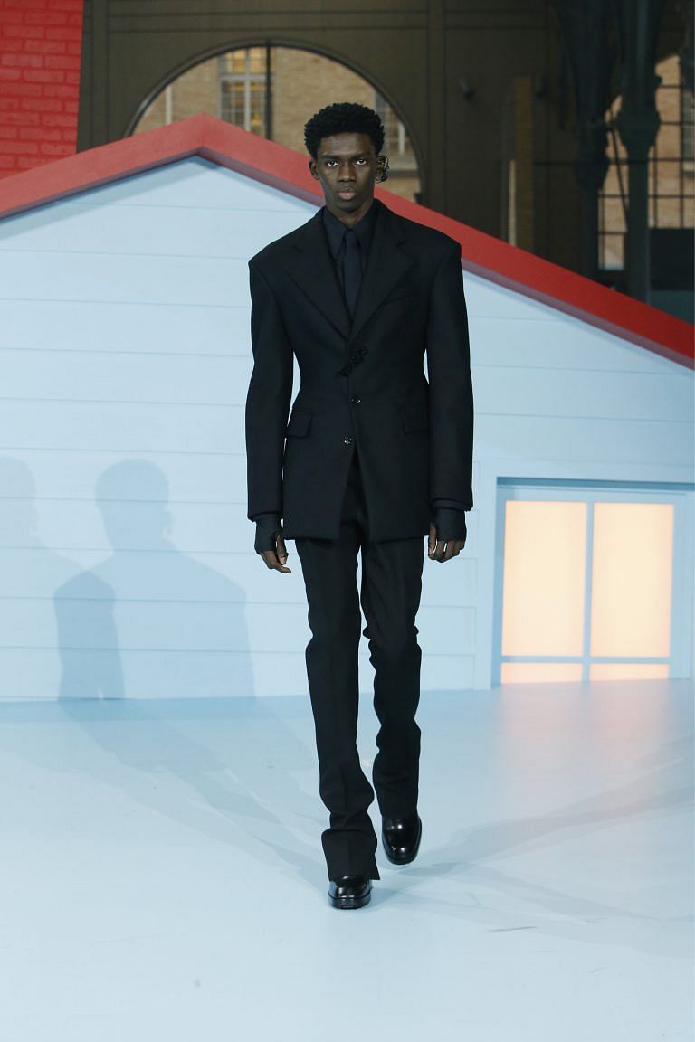 Louis Vuitton honours memory of designer Virgil Abloh with his final  collection