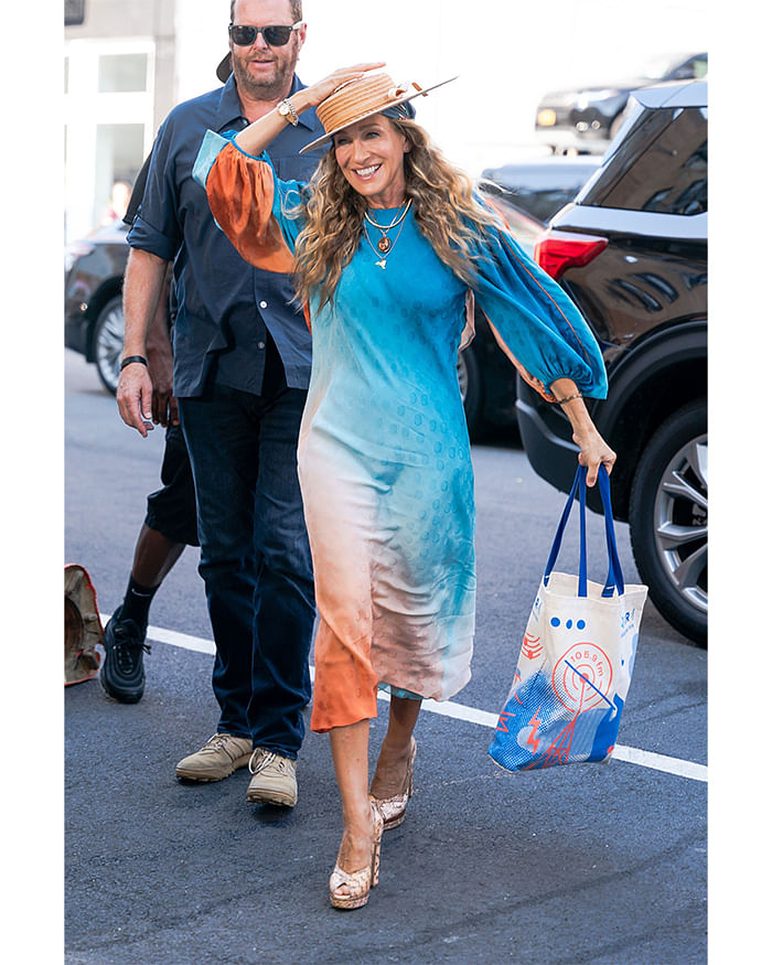 The Ultimate Carrie Shopping Guide – Ombre Sun Dress