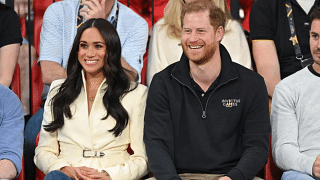 Meghan Markle Wears A Belted Jacket And Pumps To Watch The Invictus Game