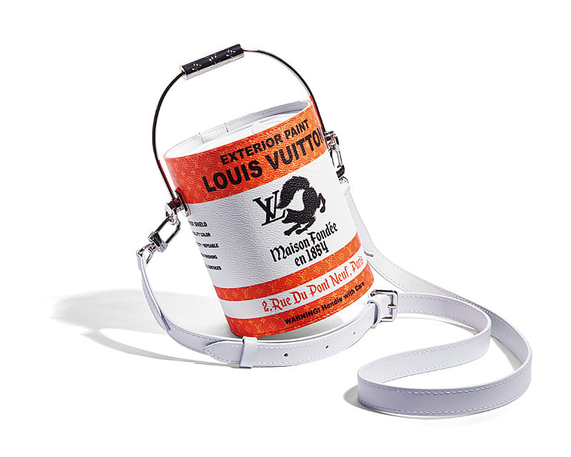 bay💜⁷ on X: waiting for the day that a tannie busts out one of these Louis  Vuitton paint bucket bags 😆🖌  / X