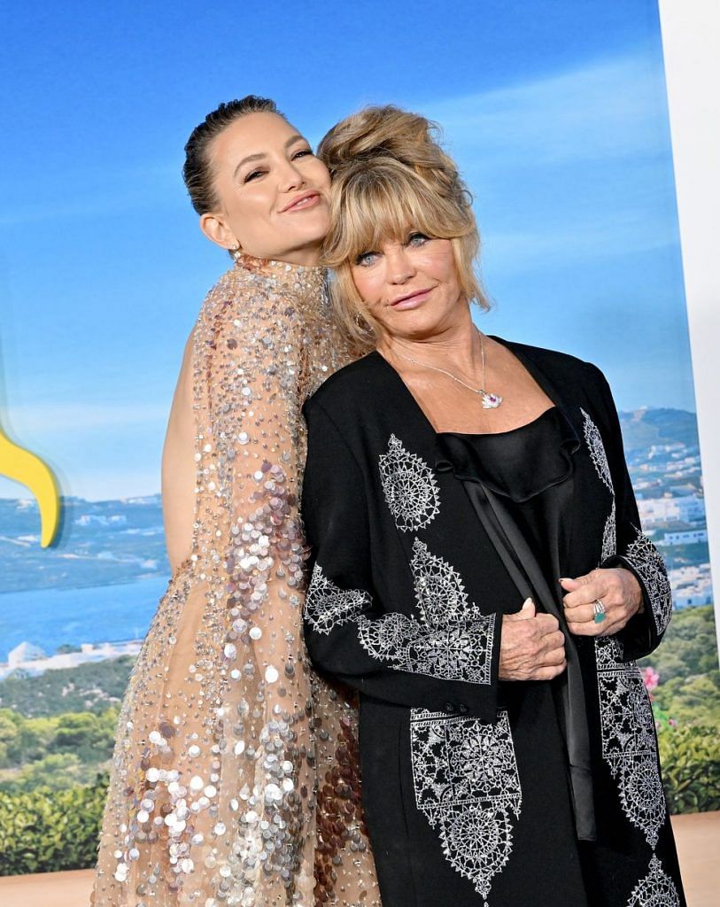 Kate Hudson And Goldie Hawn Are Enchanting In Rare Joint Red-Carpet Appearance