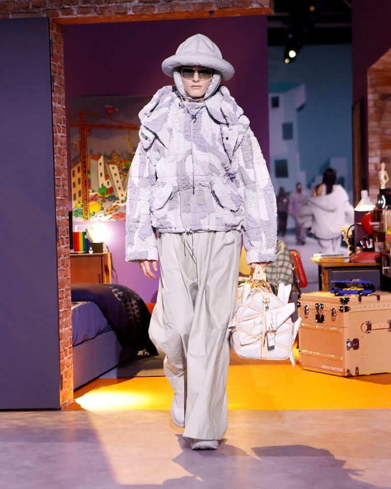 Jackson Wang in Paris The Louis Vuitton Fall-Winter 2023 Men's Show  1/19/2023 CET 2:30PM 🔗  @jacksonwang852g7 …
