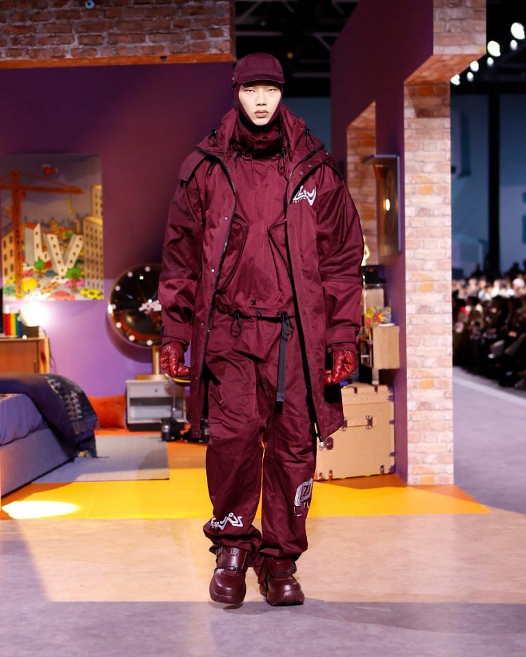 Jackson Wang in Paris The Louis Vuitton Fall-Winter 2023 Men's Show  1/19/2023 CET 2:30PM 🔗  @jacksonwang852g7 …