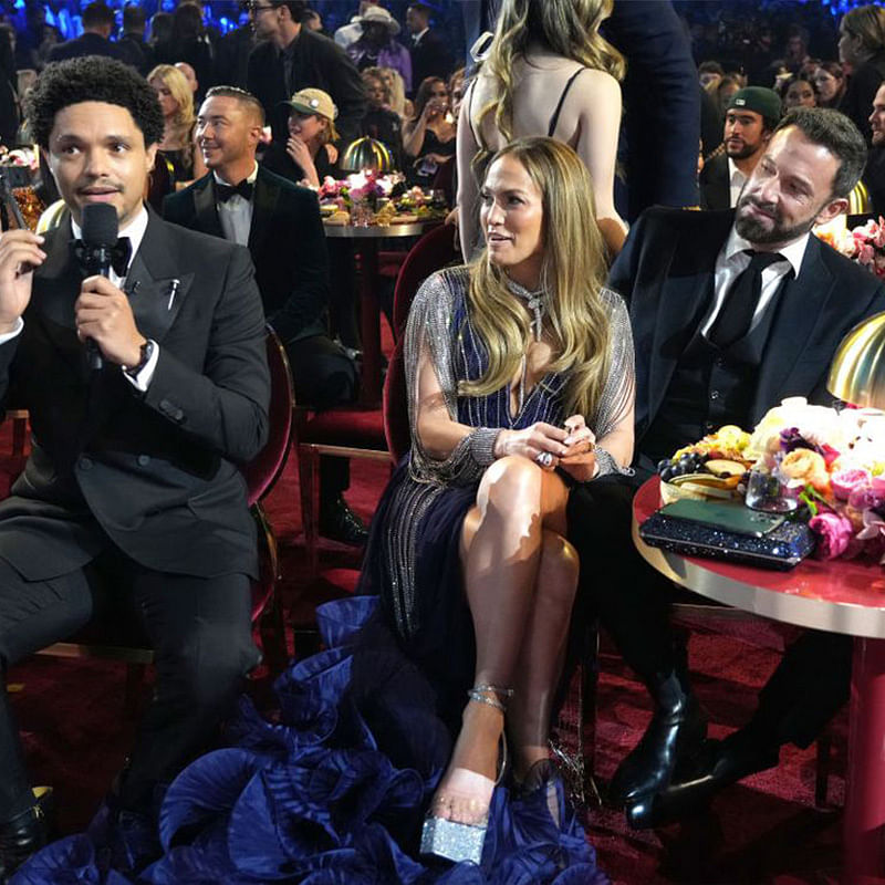 Trevor Noah, Jennifer Lopez and Ben Affleck at the 2023 Grammys.