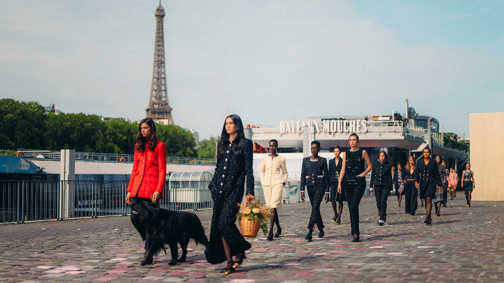 Lupita Nyong'o, Kendrick Lamar, Riley Keough & More Stars Attend Chanel  Show at Paris Fashion Week: Photo 4952350