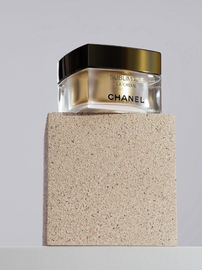 Browse From huge selection Here Chanel Review > Sublimage Overview- Is  Expensive Skincare Worth It? (vs La Mer Crème de la Mer & Moisturizing  Lotions), chanel sublimage le soin perfecteur 